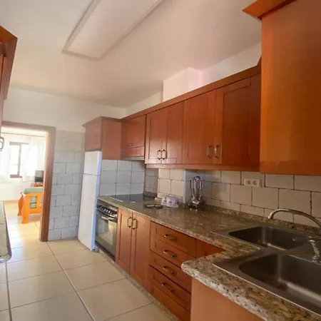 Yuremar La Puntilla Atico Apartament
